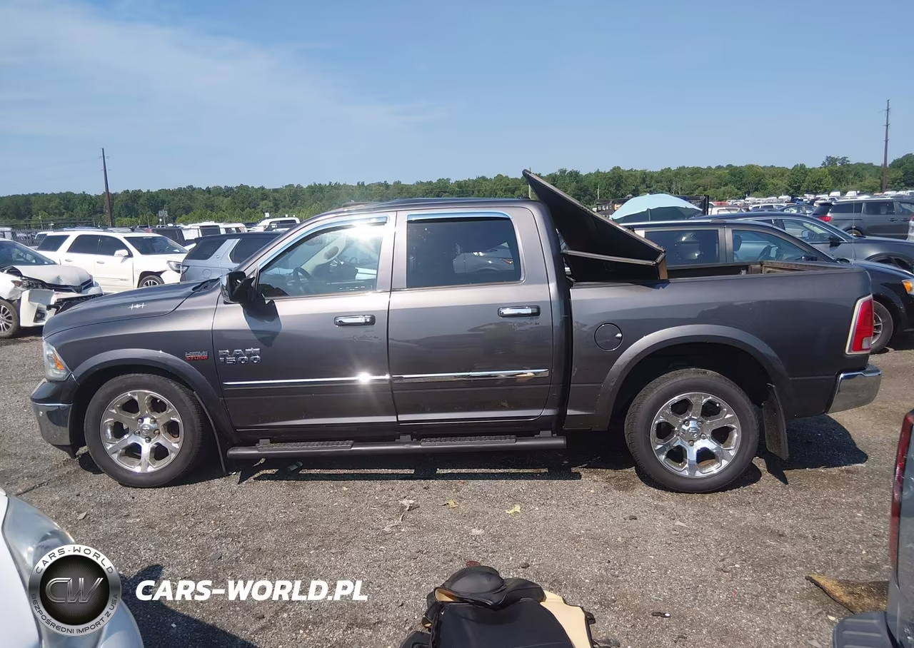 2016 Ram 1500 Laramie VIN:1C6RR7NT4GS160896 - 15