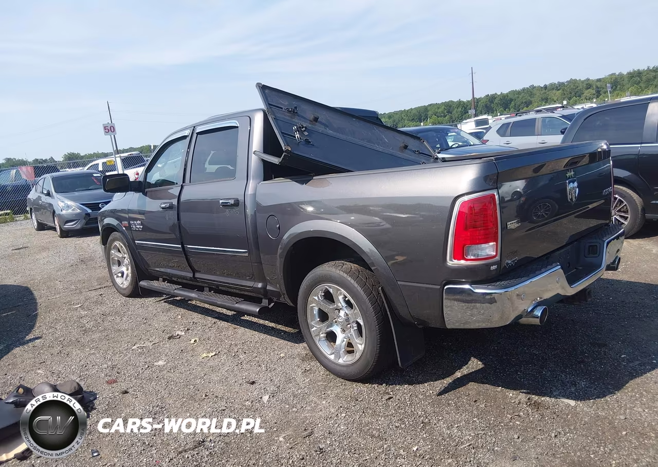 2016 Ram 1500 Laramie VIN:1C6RR7NT4GS160896 - 3