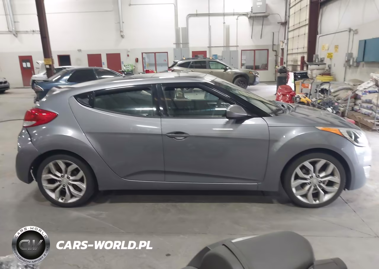 2012 Hyundai Veloster Base W-Black VIN:KMHTC6AD1CU026768 - 13