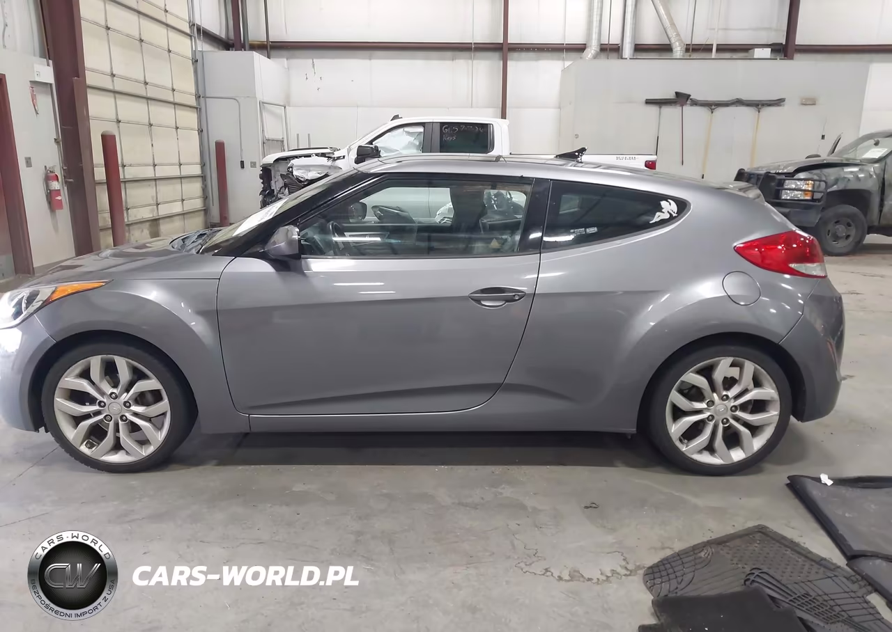 2012 Hyundai Veloster Base W-Black VIN:KMHTC6AD1CU026768 - 14