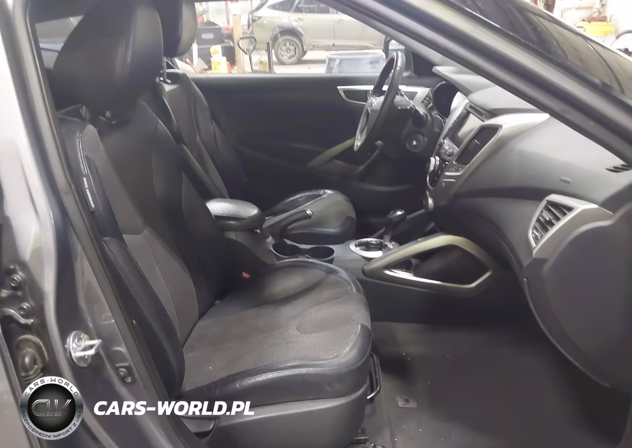 2012 Hyundai Veloster Base W-Black VIN:KMHTC6AD1CU026768 - 5