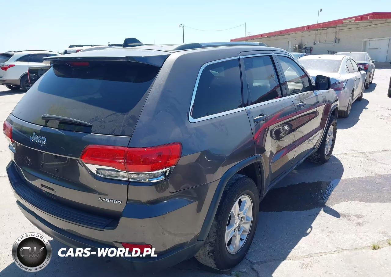 2014 Jeep Grand Cherokee Laredo VIN:1C4RJEAG3EC120328 - 4
