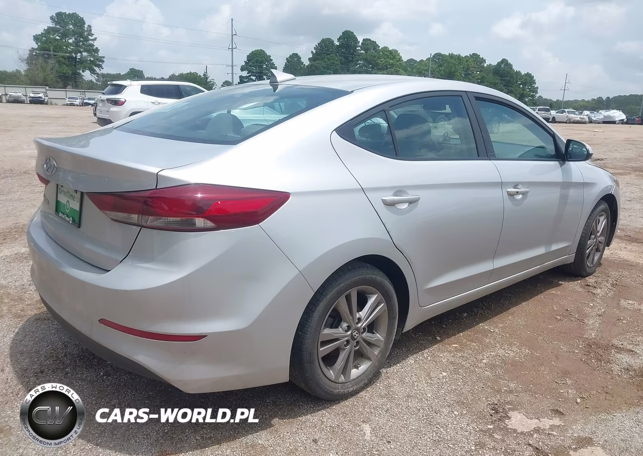 2018 Hyundai Elantra Value Edition VIN:KMHD84LF5JU501814 - 4