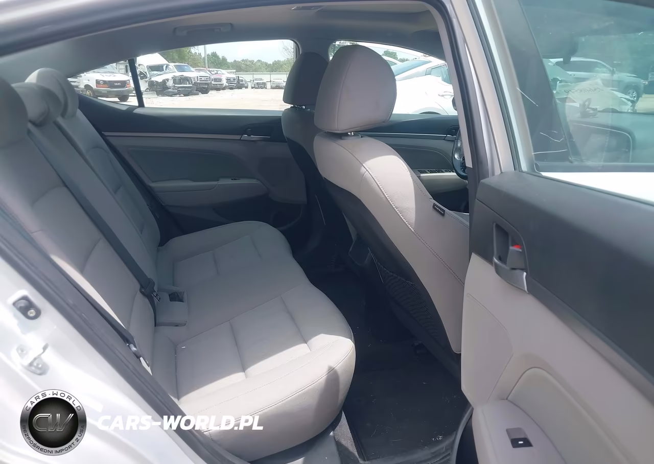 2018 Hyundai Elantra Value Edition VIN:KMHD84LF5JU501814 - 8