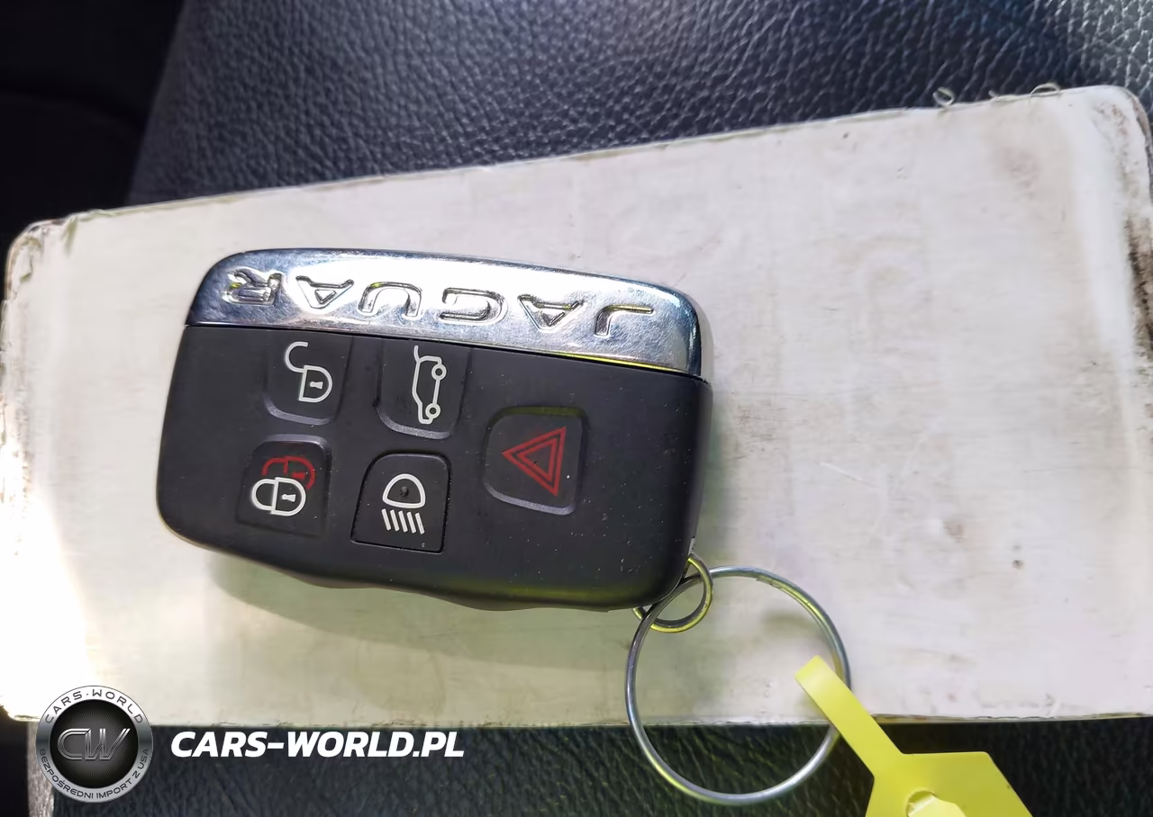 2019 Jaguar F-Pace 25T Prestige VIN:SADCK2FX9KA392470 - 11