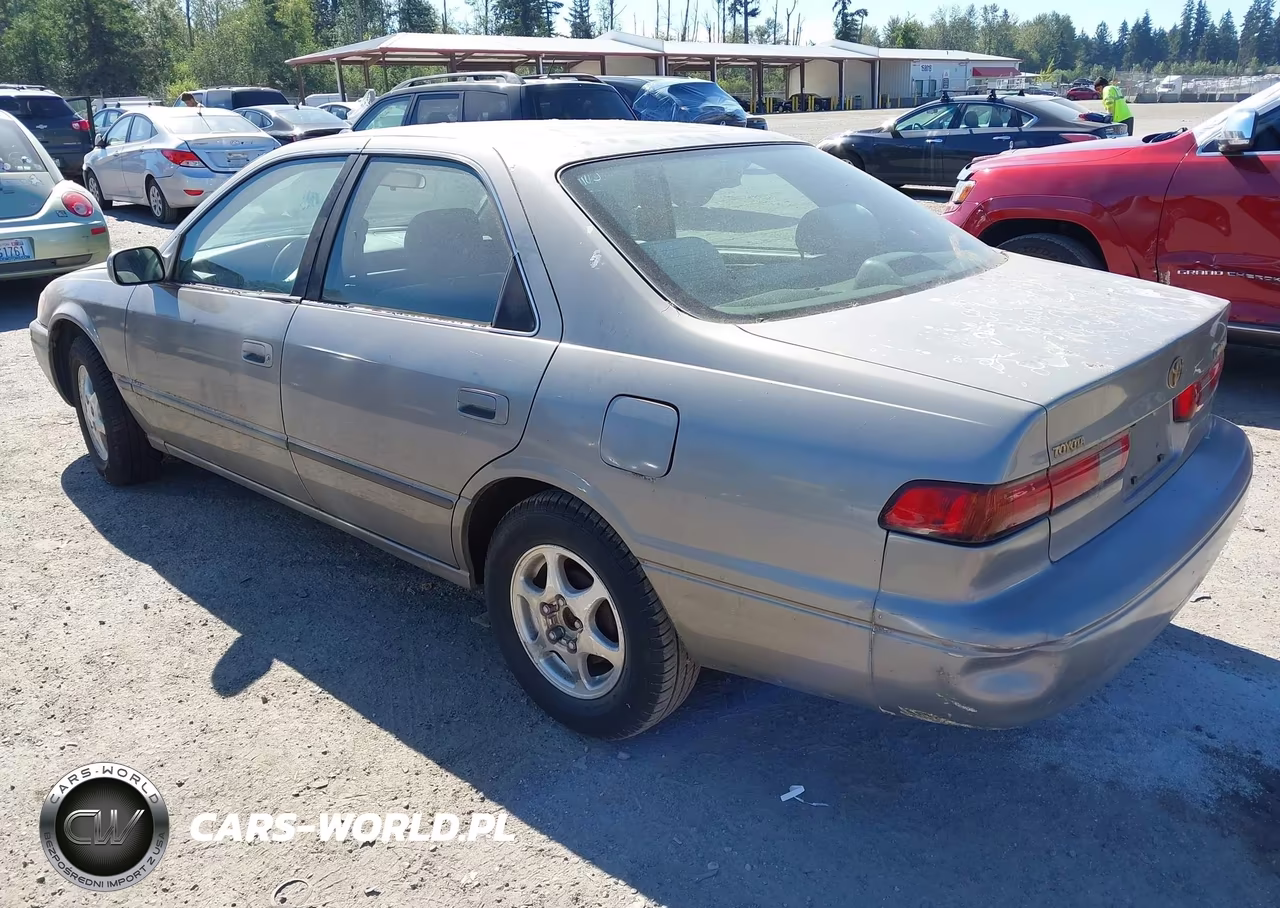 1998 Toyota Camry Le VIN:JT2BG22K7W0167858 - 3