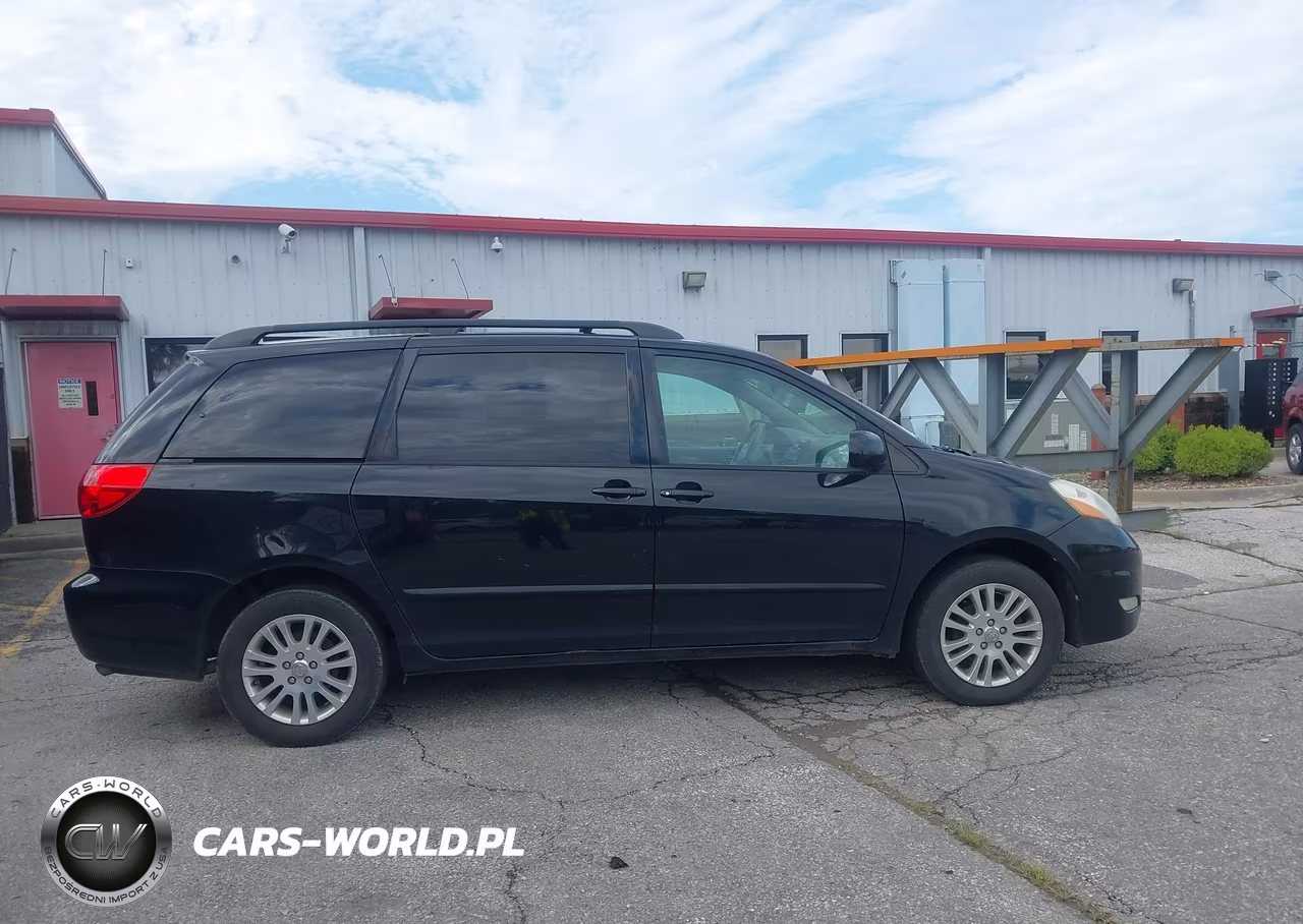 2010 Toyota Sienna Xle VIN:5TDDK4CC8AS028605 - 13