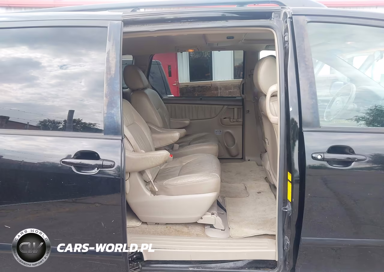 2010 Toyota Sienna Xle VIN:5TDDK4CC8AS028605 - 8