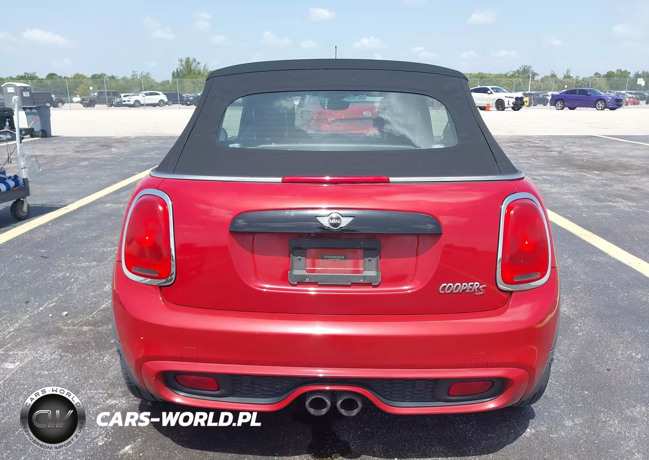 2018 Mini Convertible Cooper S VIN:WMWWG9C56J3E38989 - 16