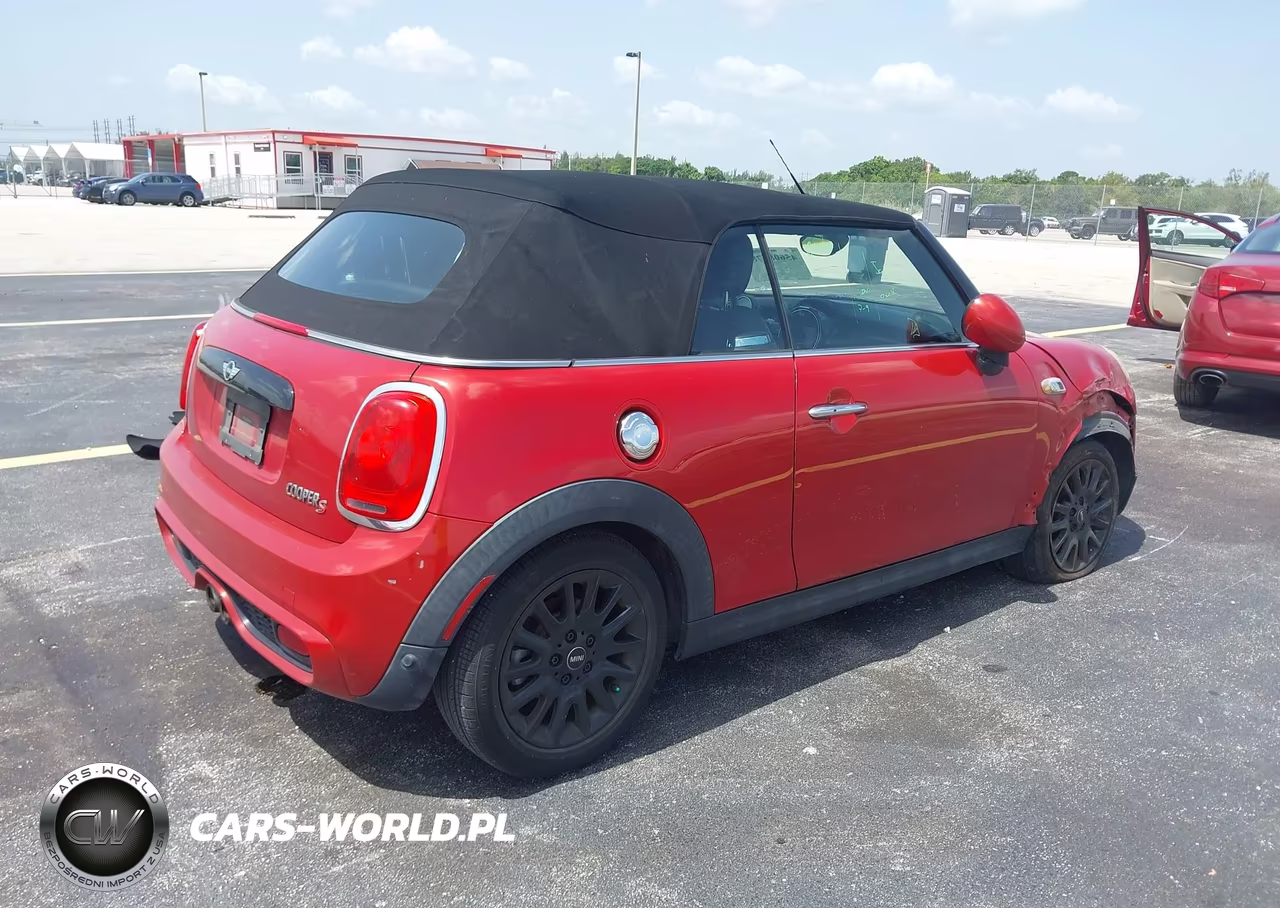 2018 Mini Convertible Cooper S VIN:WMWWG9C56J3E38989 - 4