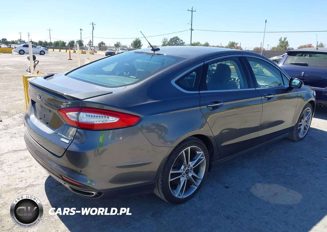 2016 Ford Fusion Titanium VIN:3FA6P0K92GR106628 - 4