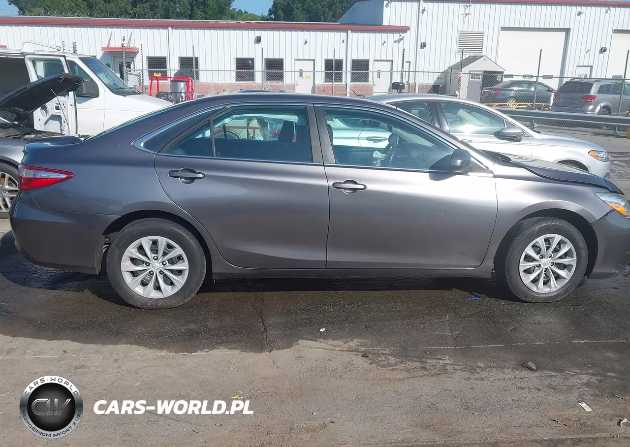 2015 Toyota Camry Le VIN:4T1BF1FK4FU909670 - 13