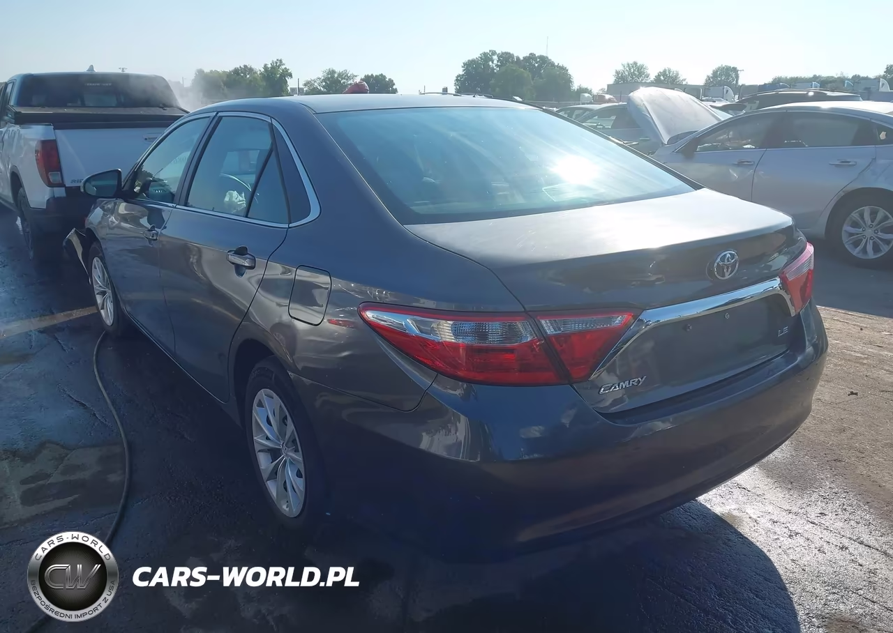 2015 Toyota Camry Le VIN:4T1BF1FK4FU909670 - 3