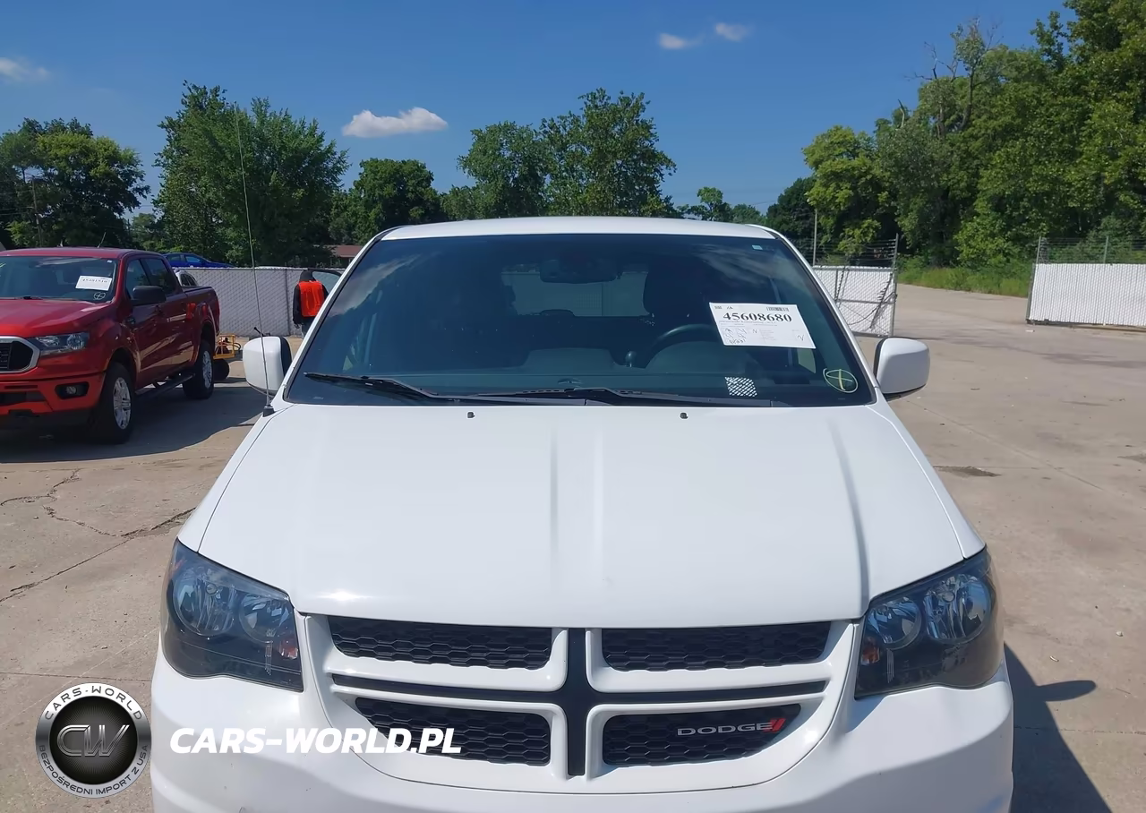 2018 Dodge Grand Caravan Gt VIN:2C4RDGEG3JR340941 - 17