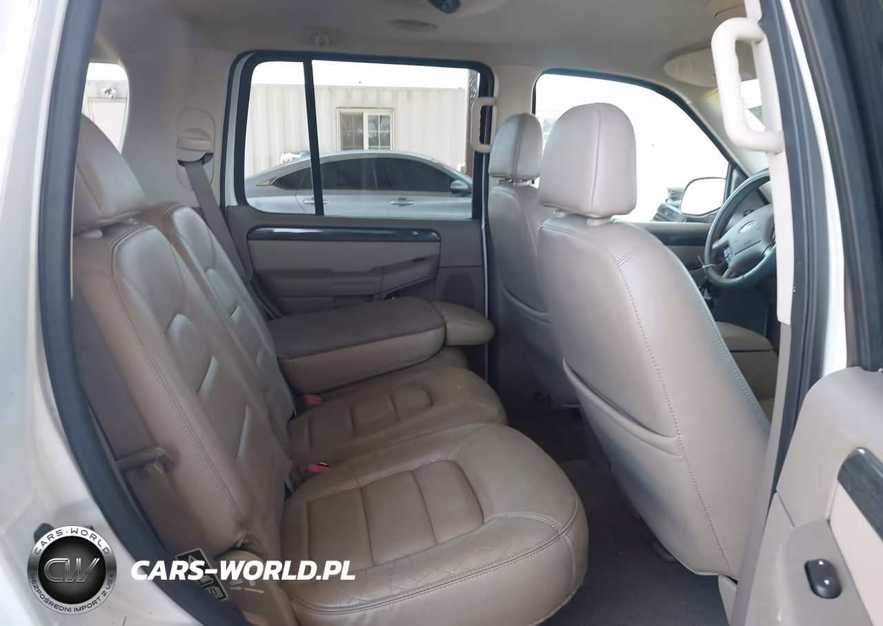 2002 Ford Explorer Limited VIN:1FMZU75E02ZA45765 - 8