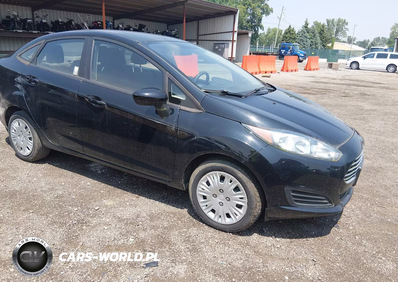 2016 Ford Fiesta S – zdjęcie 1 z 11