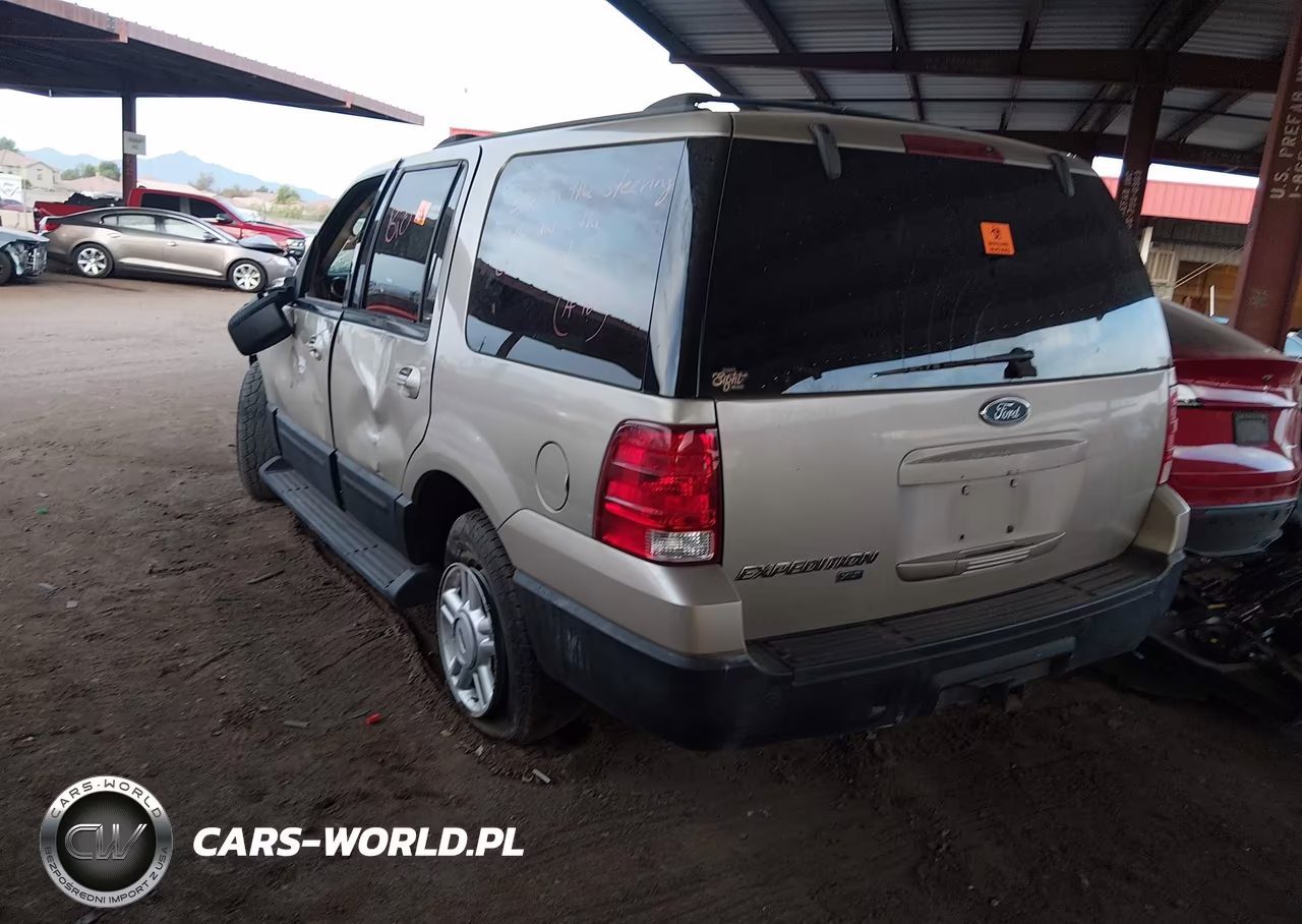 2004 Ford Expedition Xlt VIN:1FMEU15W74LB44755 - 3
