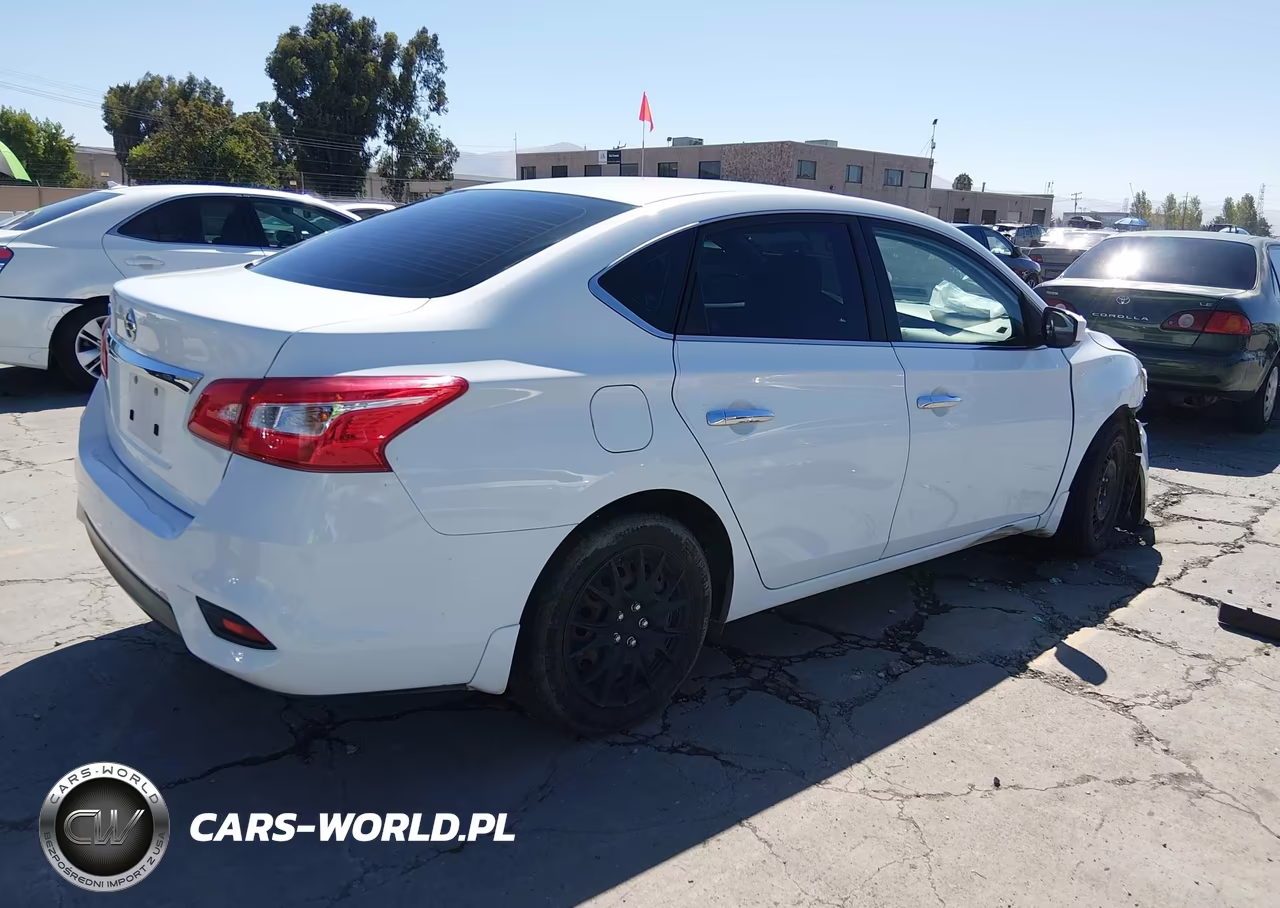 2016 Nissan Sentra S VIN:3N1AB7AP5GY242689 - 4