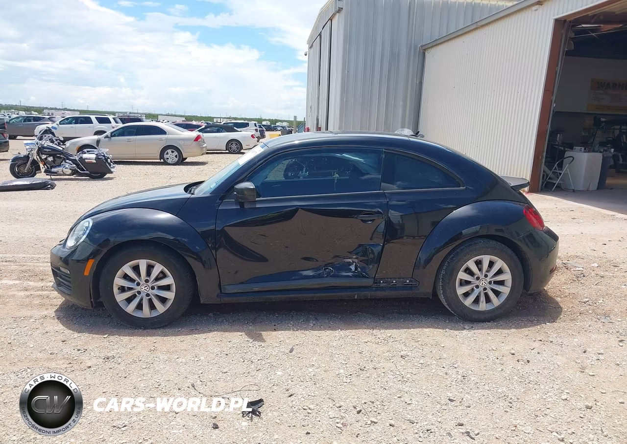 2018 Volkswagen Beetle 2.0T Coast-2.0T S VIN:3VWFD7AT6JM703081 - 14