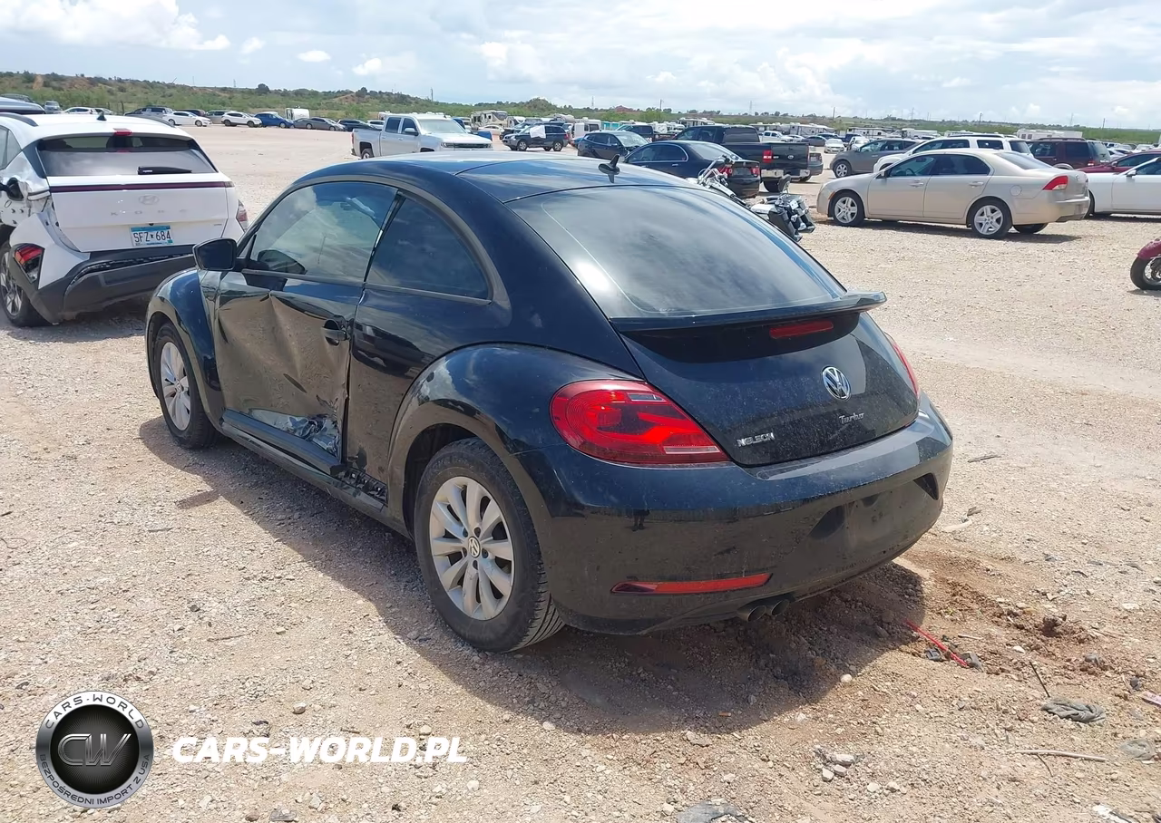 2018 Volkswagen Beetle 2.0T Coast-2.0T S VIN:3VWFD7AT6JM703081 - 3