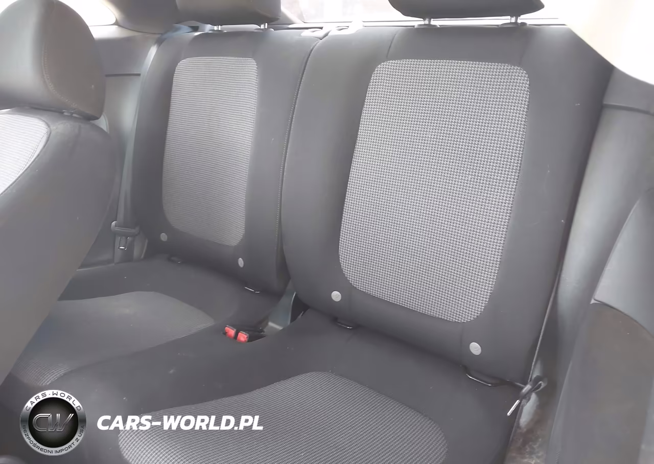 2018 Volkswagen Beetle 2.0T Coast-2.0T S VIN:3VWFD7AT6JM703081 - 8