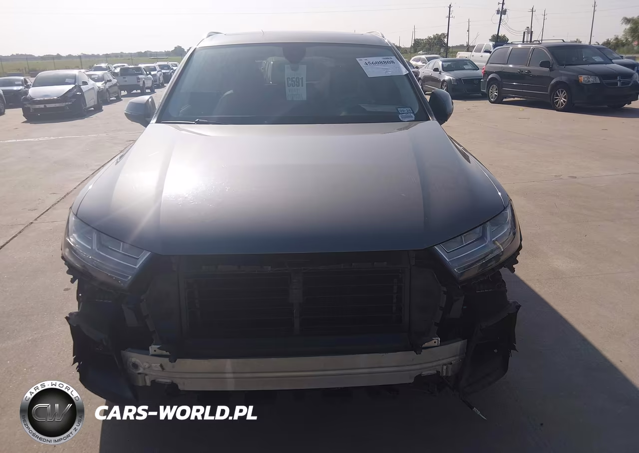 2018 Audi Q7 3.0T Premium VIN:WA1VAAF71JD025278 - 12