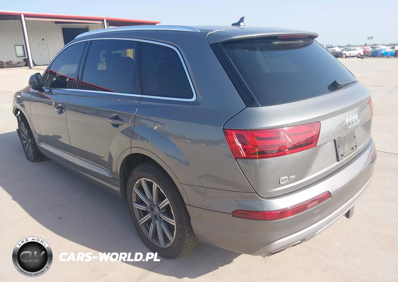 2018 Audi Q7 3.0T Premium VIN:WA1VAAF71JD025278 - 3