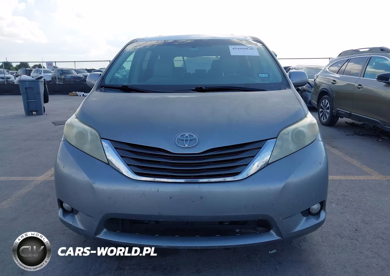 2011 Toyota Sienna Xle V6 VIN:5TDYK3DC0BS104796 - 12