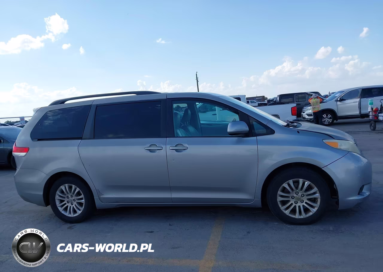 2011 Toyota Sienna Xle V6 VIN:5TDYK3DC0BS104796 - 13