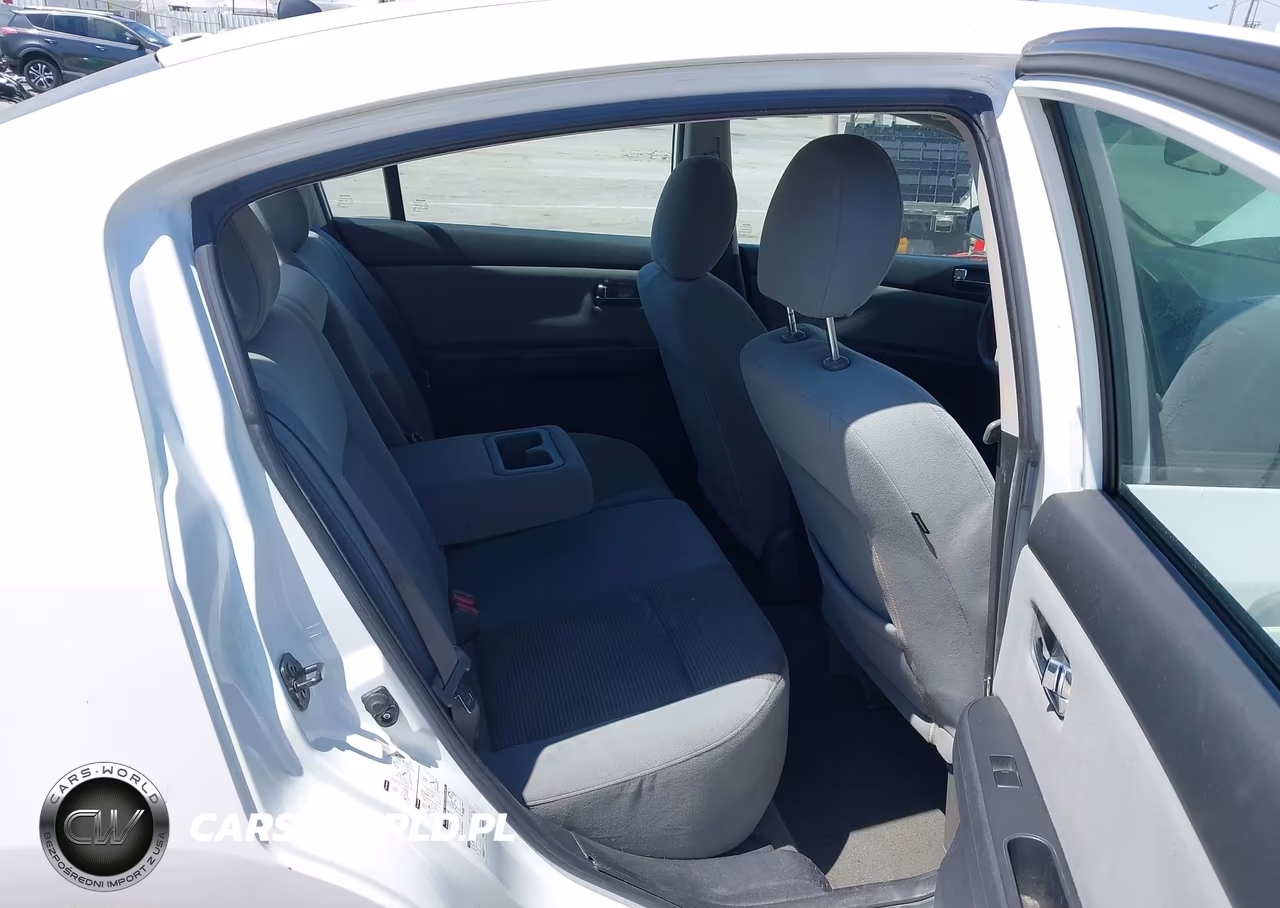 2011 Nissan Sentra 2.0S VIN:3N1AB6APXBL606525 - 8
