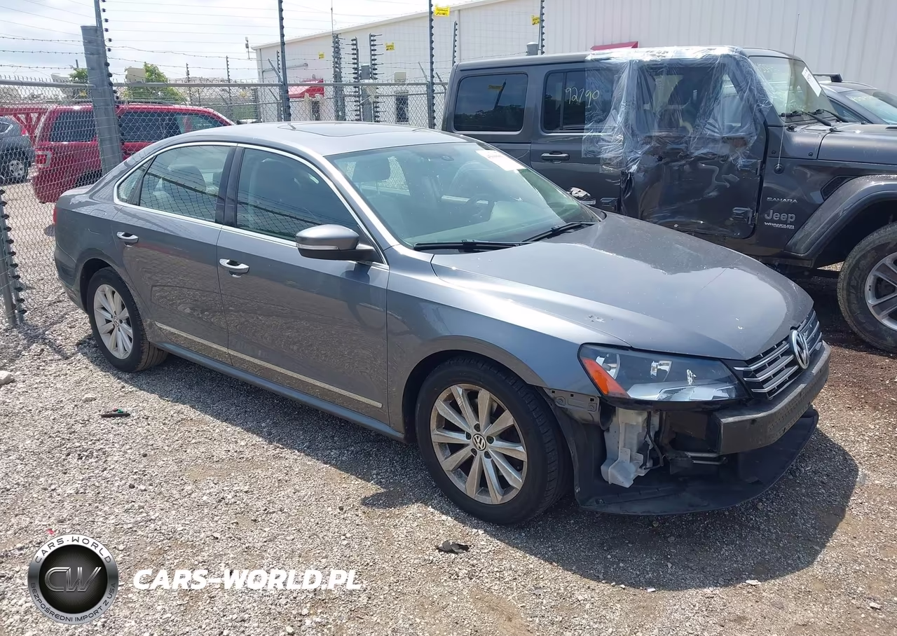 2013 Volkswagen Passat 2.5L Sel – zdjęcie 1 z 17