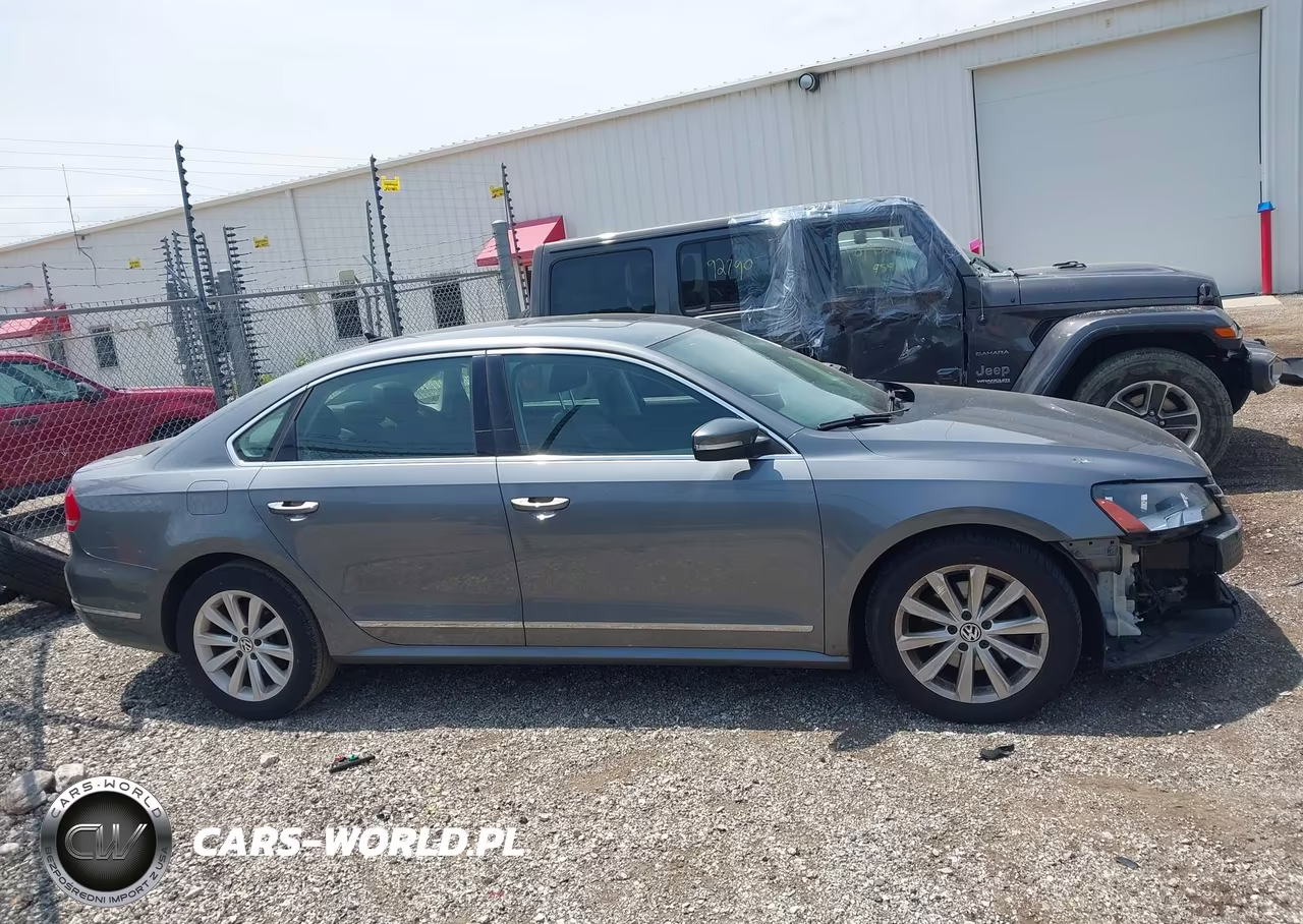 2013 Volkswagen Passat 2.5L Sel VIN:1VWCP7A38DC021173 - 14