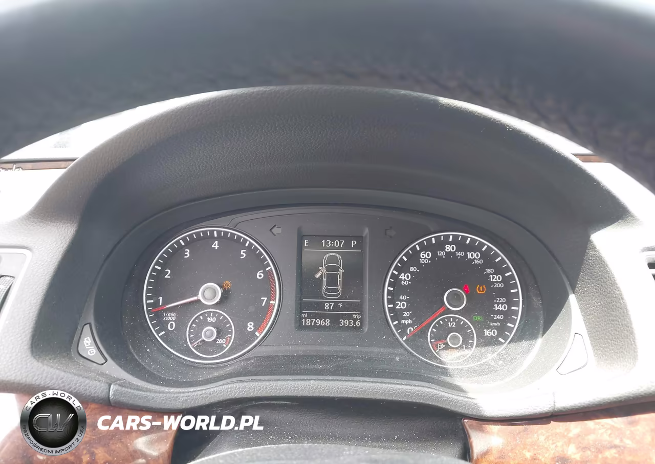 2013 Volkswagen Passat 2.5L Sel VIN:1VWCP7A38DC021173 - 7