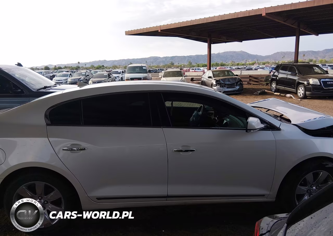 2013 Buick Lacrosse Leather Group VIN:1G4GC5E33DF130052 - 13