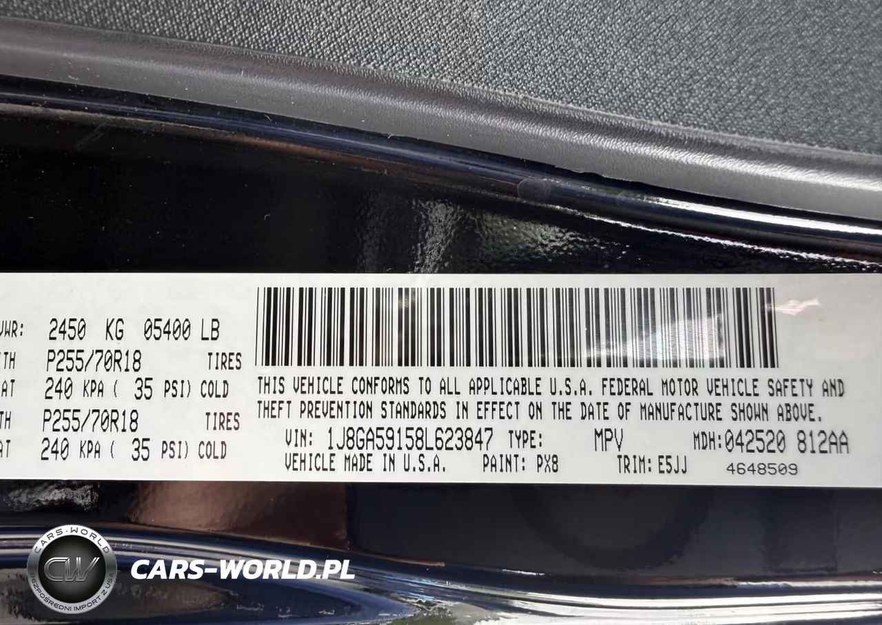 2008 Jeep Wrangler Unlimited Sahara VIN:1J8GA59158L623847 - 9