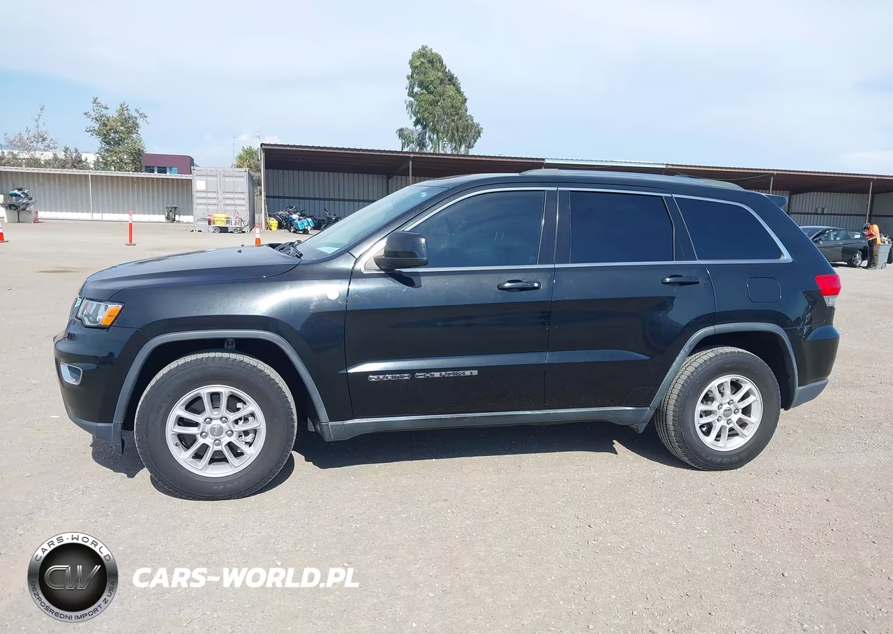 2018 Jeep Grand Cherokee Laredo E 4X4 VIN:1C4RJFAG2JC278160 - 15