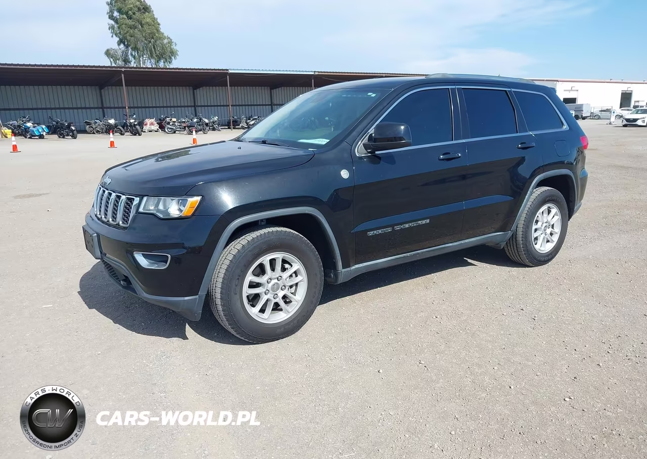 2018 Jeep Grand Cherokee Laredo E 4X4 VIN:1C4RJFAG2JC278160 - 2