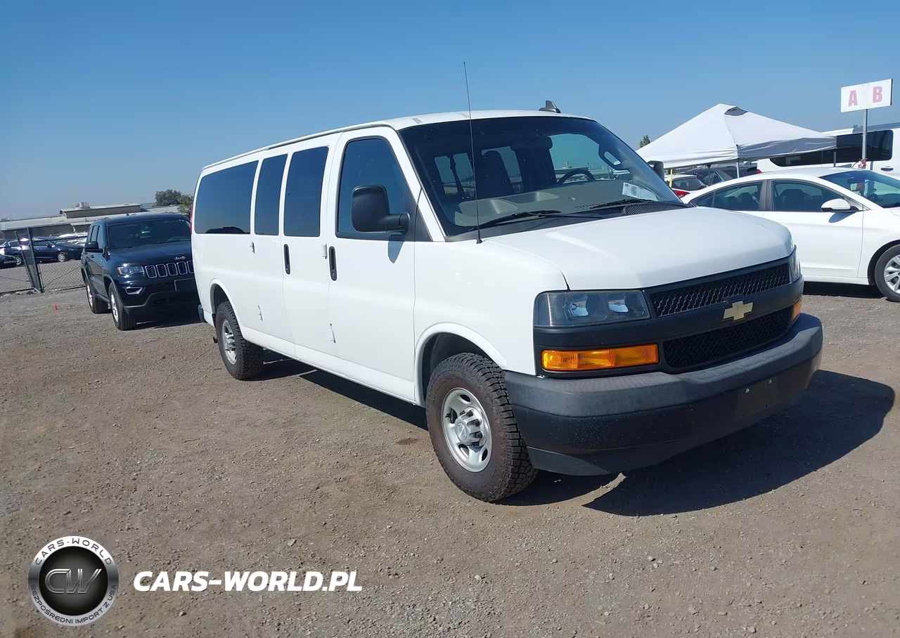 2019 Chevrolet Express 3500 Ls – zdjęcie 1 z 17