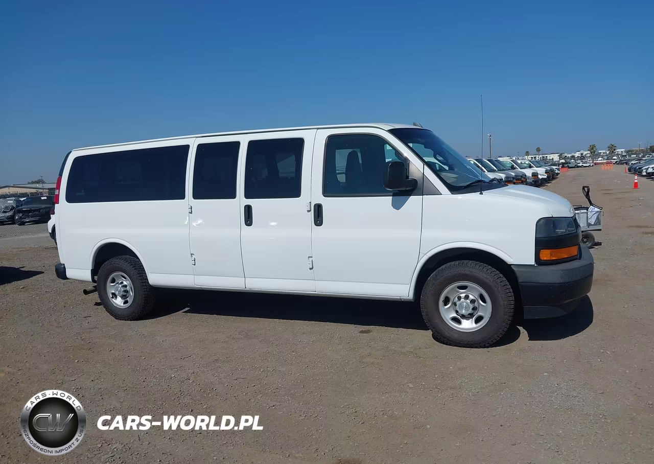 2019 Chevrolet Express 3500 Ls VIN:1GAZGNFG7K1360036 - 14