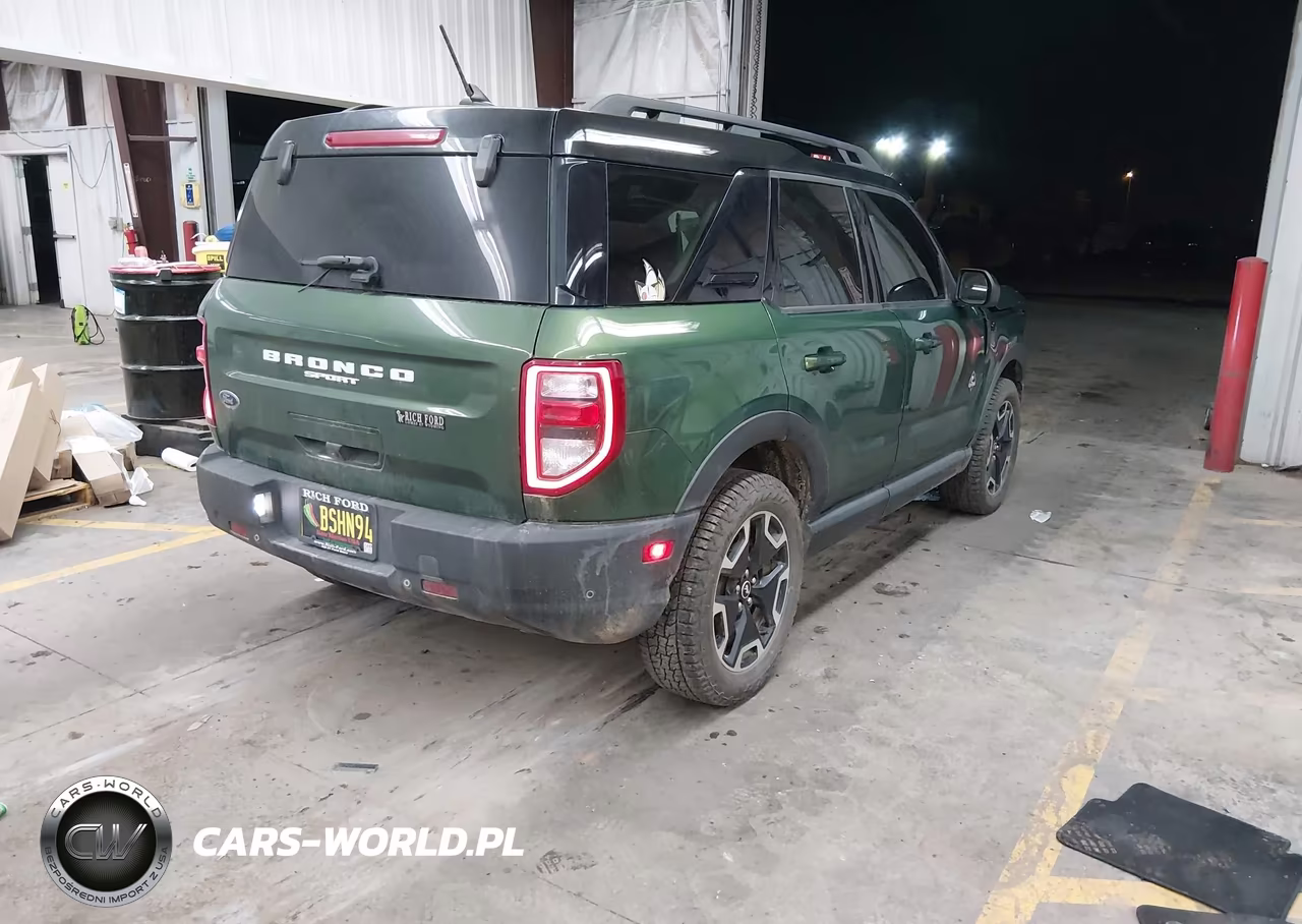 2023 Ford Bronco Sport Outer Banks VIN:3FMCR9C62PRE20274 - 4