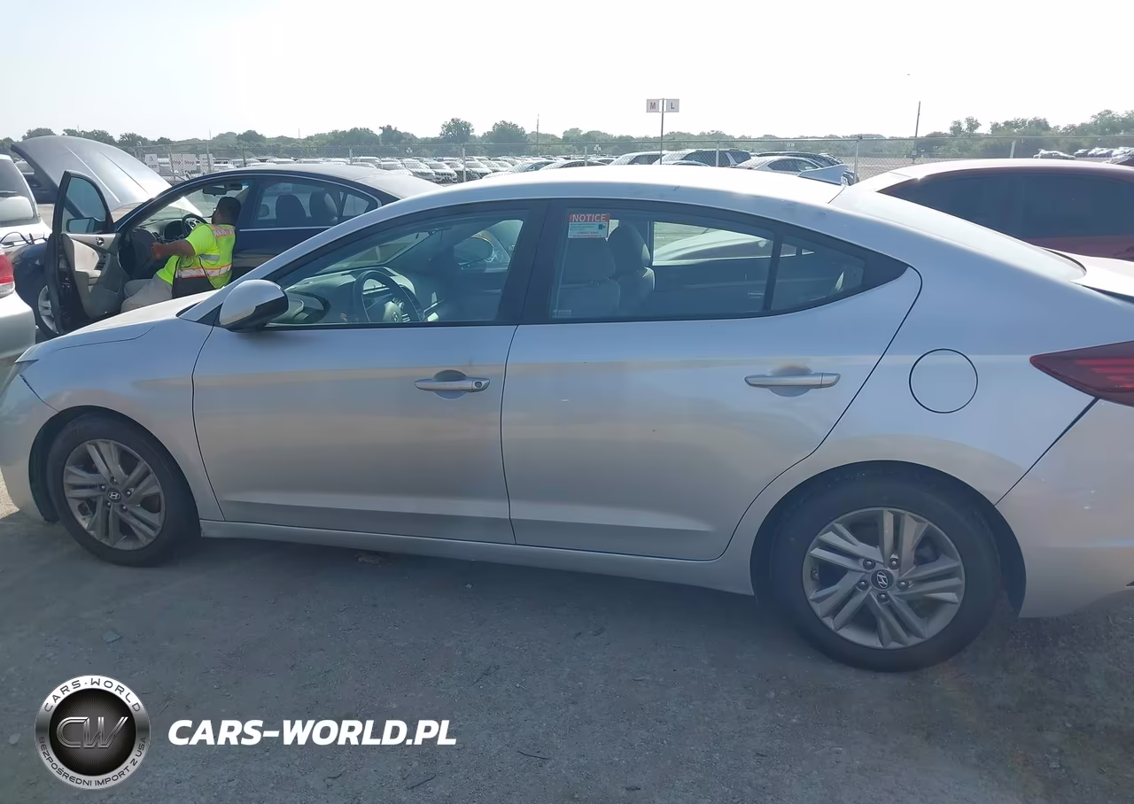 2019 Hyundai Elantra Sel VIN:5NPD84LF0KH460699 - 14