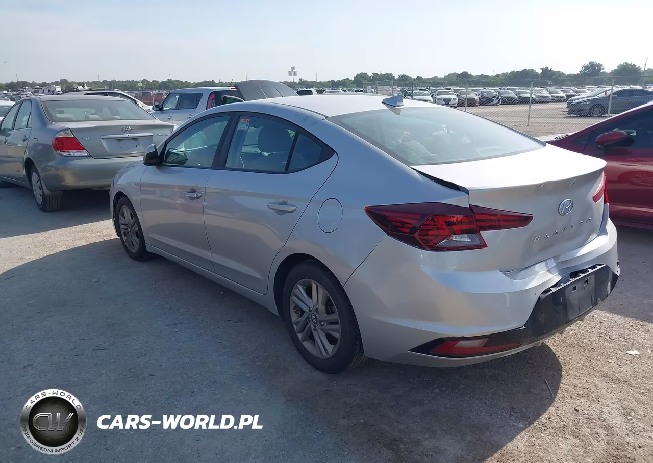 2019 Hyundai Elantra Sel VIN:5NPD84LF0KH460699 - 3