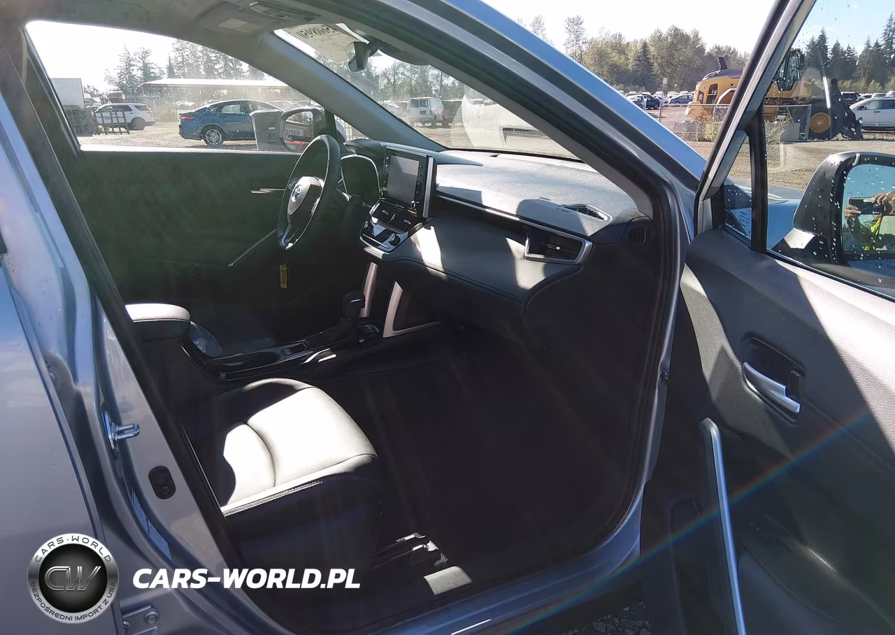 2022 Toyota Corolla Cross Xle VIN:7MUEAABG4NV014190 - 18