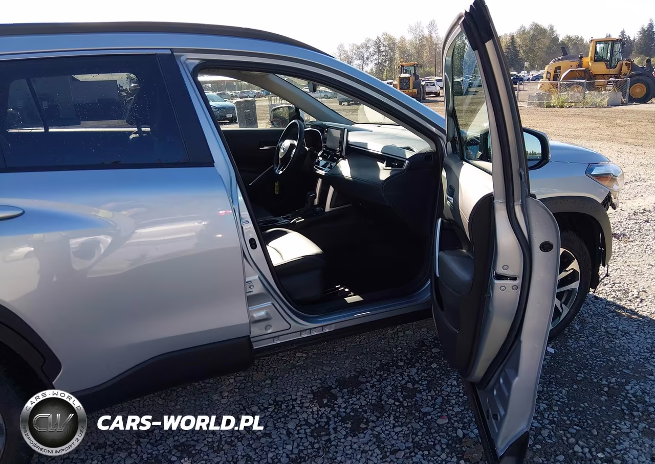 2022 Toyota Corolla Cross Xle VIN:7MUEAABG4NV014190 - 5