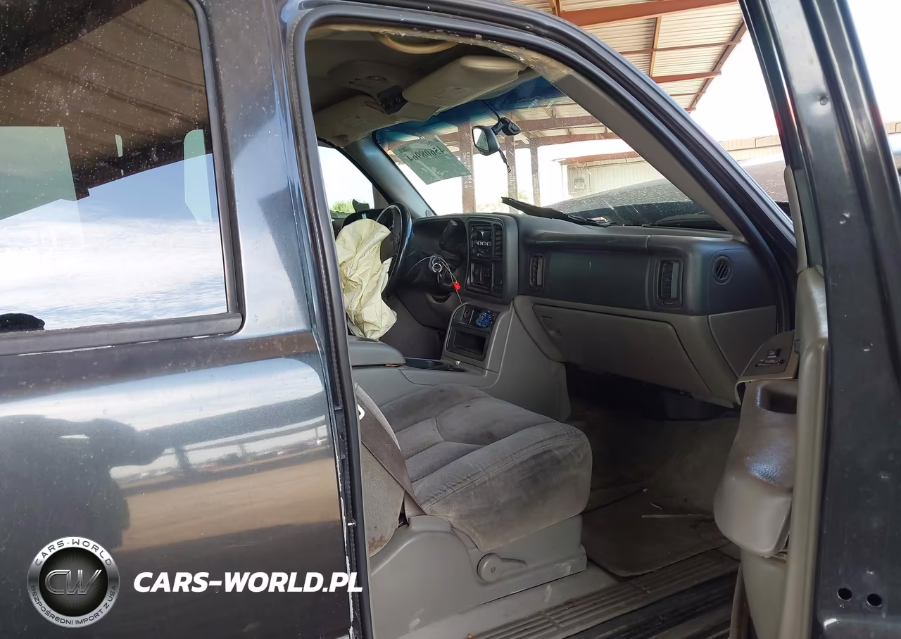 2004 Chevrolet Tahoe Ls VIN:1GNEC13T84R127063 - 5