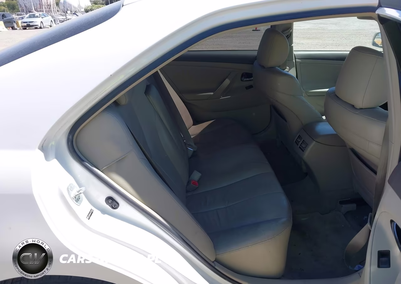 2007 Toyota Camry Hybrid VIN:JTNBB46K473019531 - 8