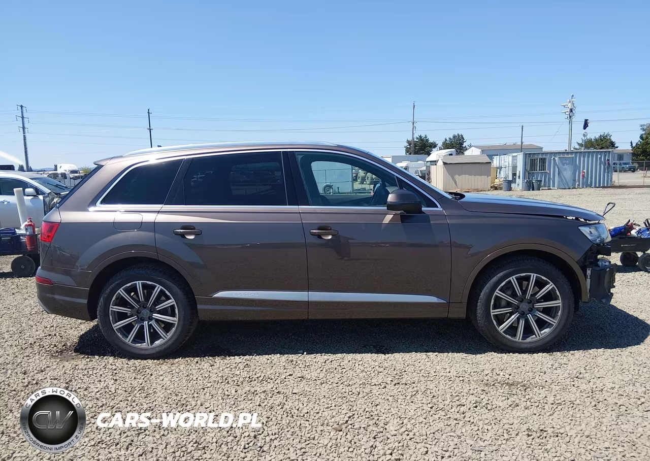 2017 Audi Q7 3.0T Premium VIN:WA1LAAF77HD015162 - 14