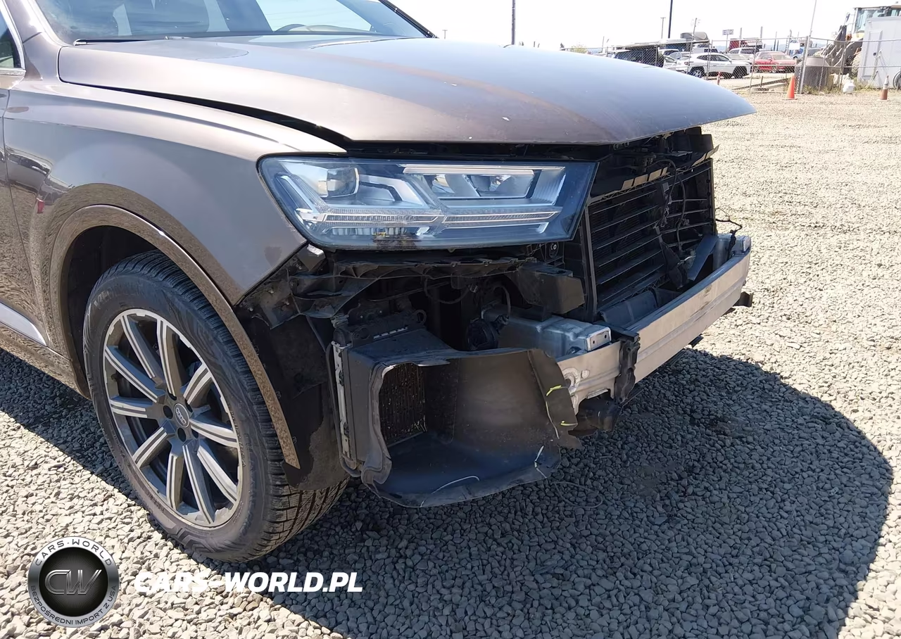 2017 Audi Q7 3.0T Premium VIN:WA1LAAF77HD015162 - 18