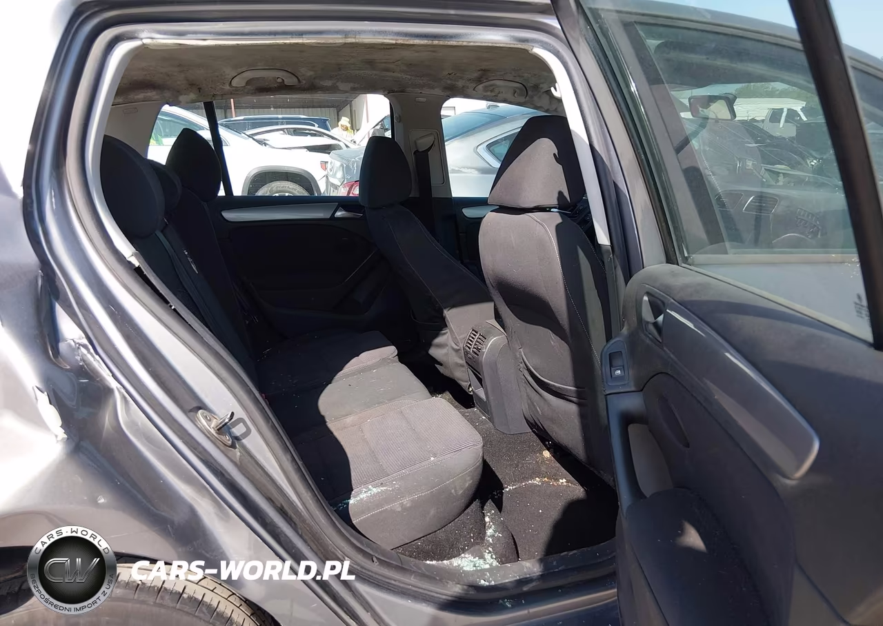 2012 Volkswagen Golf 2.5L 4-Door VIN:WVWDB7AJ6CW212155 - 8