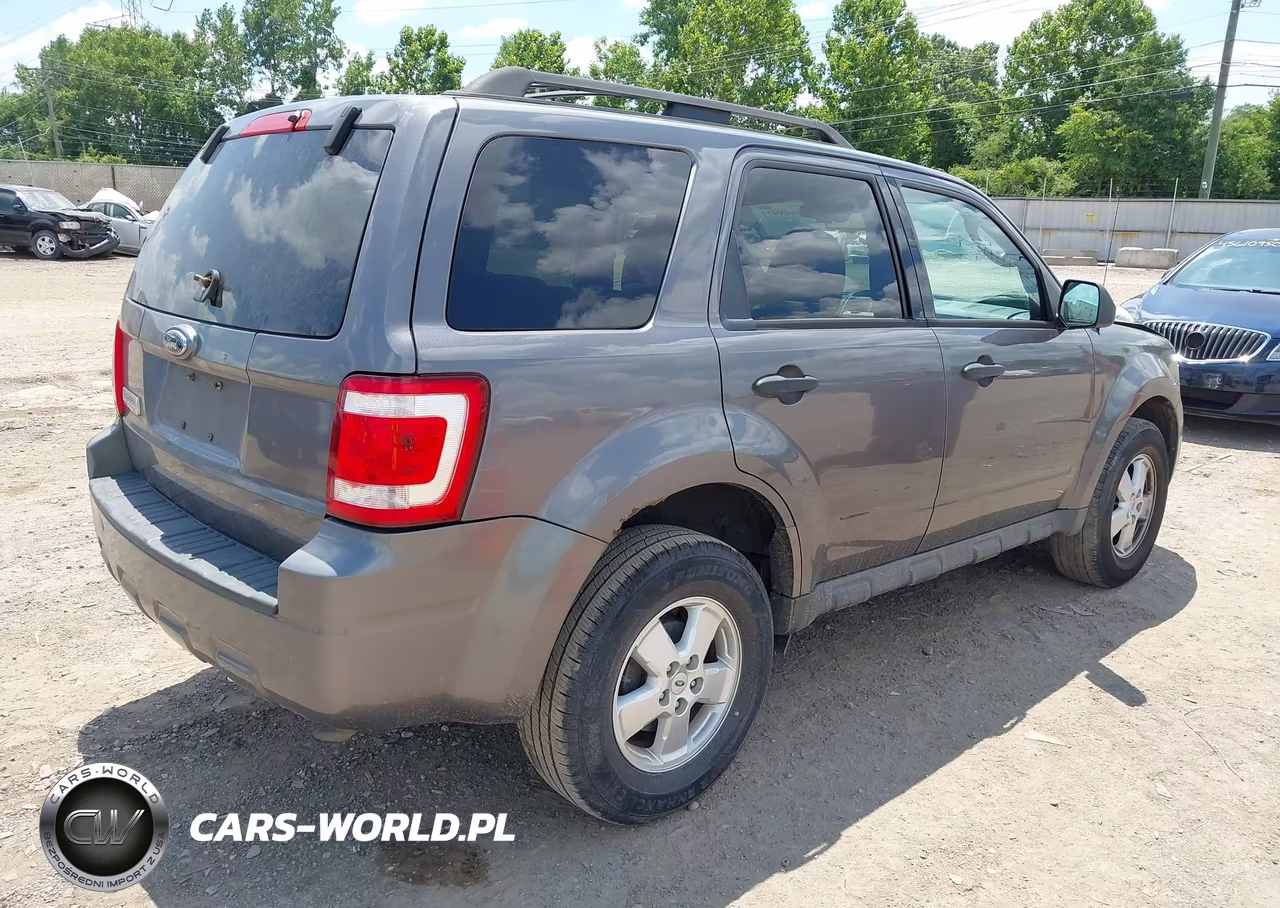 2009 Ford Escape Xlt VIN:1FMCU03G59KC04137 - 4